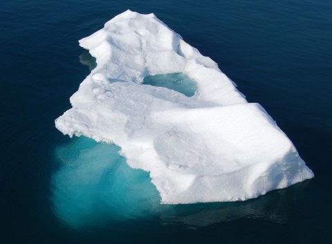 Isutbredelsen i Arktis er unormalt lav også i 2010. Foto: Erlend Hermansen